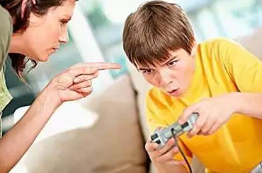 13歲孩子叛逆不上學怎么辦