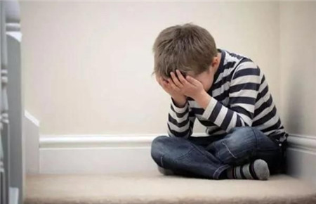8歲孩子內向怎么辦