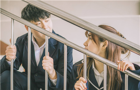 勸說早戀的孩子