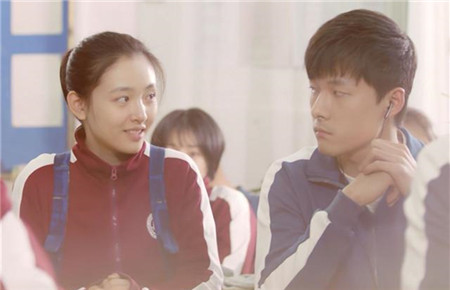 發(fā)現(xiàn)上高中的女兒早戀怎么辦
