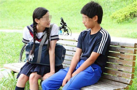十四歲孩子早戀的教育方法