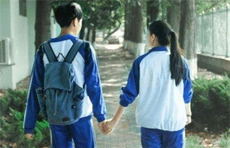 孩子早戀的信號