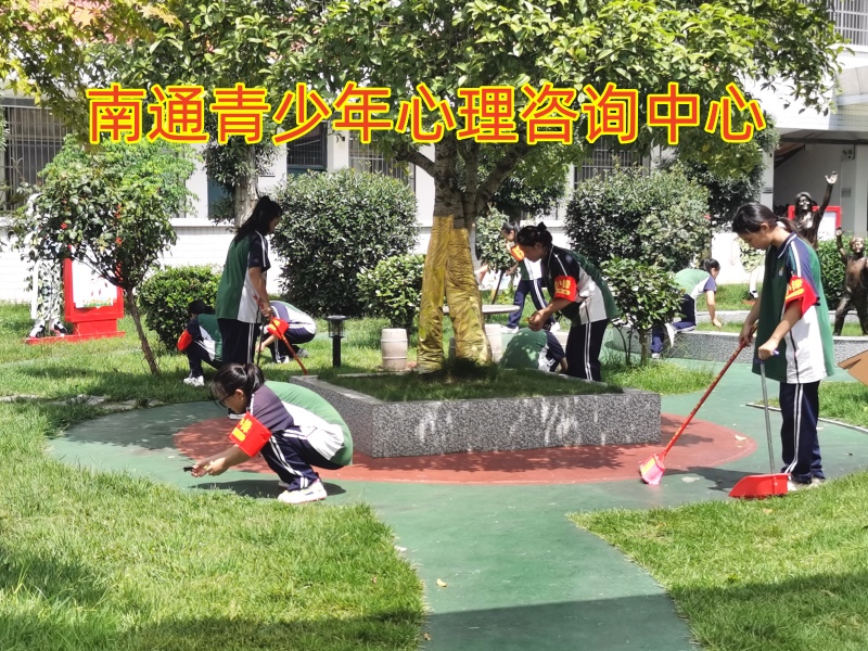 孩子輕生,心理輔導學校