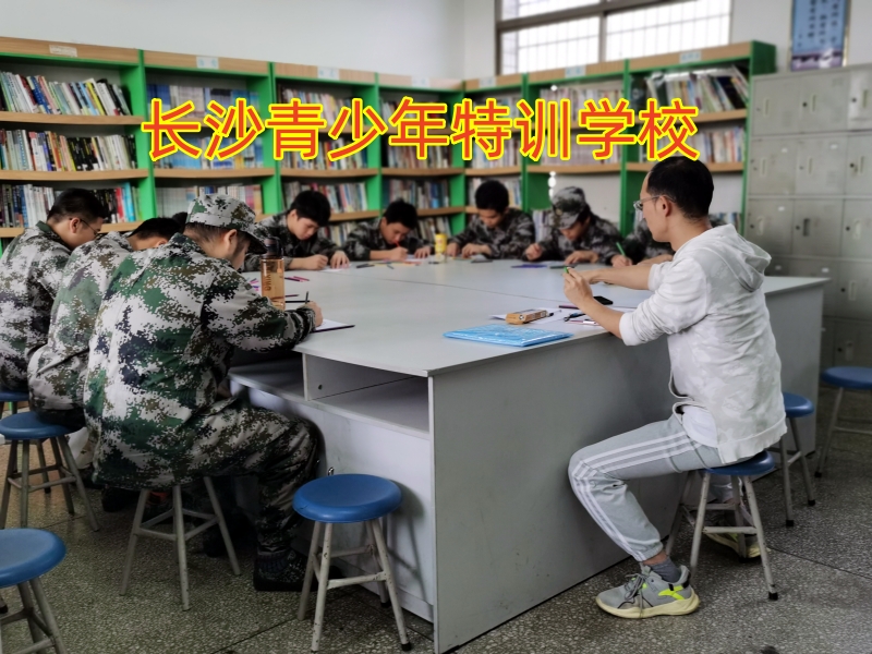 孩子肥胖,青少年特訓學校