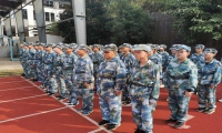 怎么教育叛逆期的男孩兒