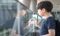 孩子的性格有點(diǎn)孤僻怎么辦